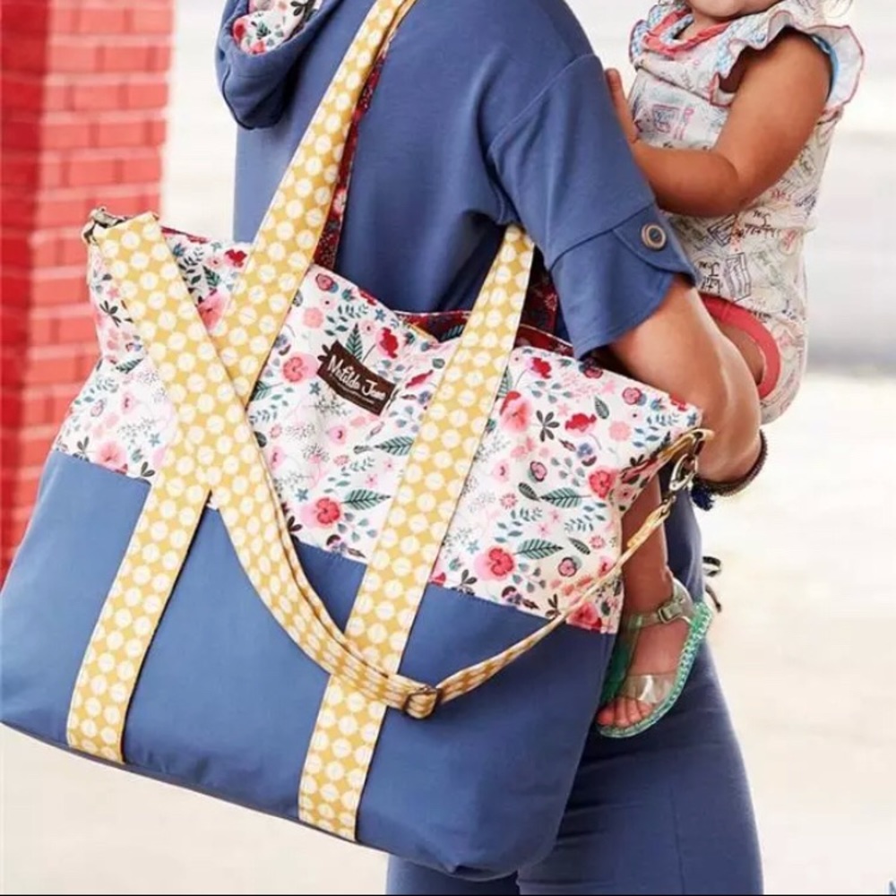 Large Matilda Jane Going Somewhere Tote NIP